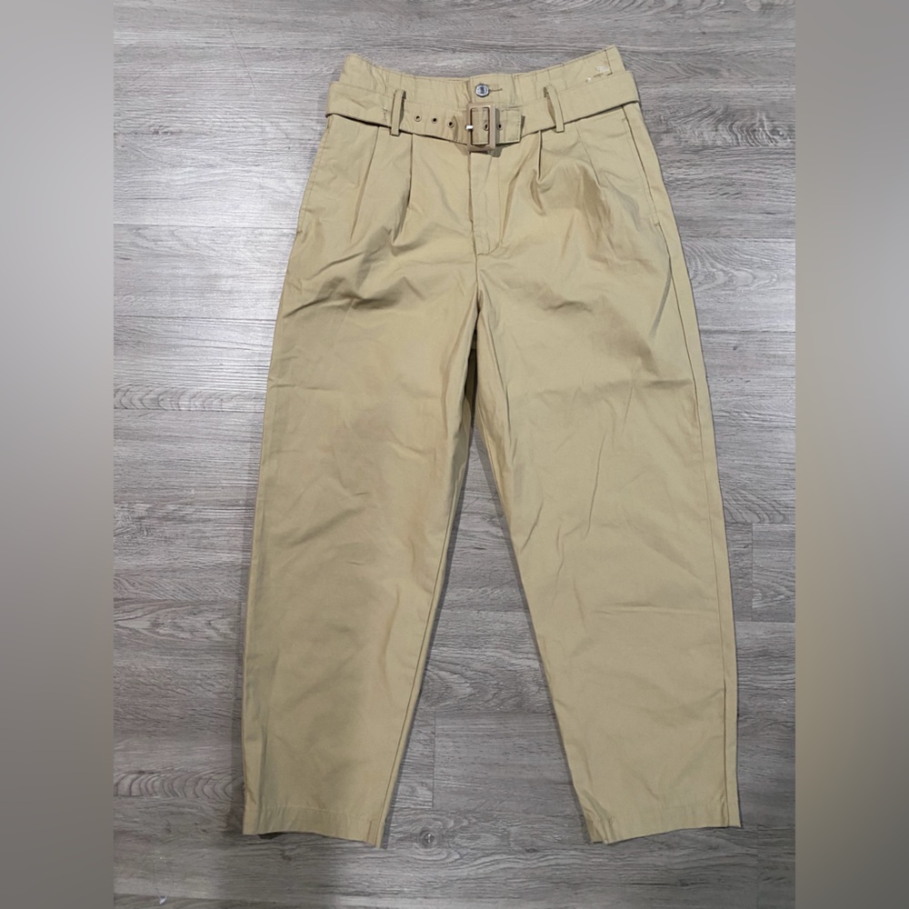 Levi’s High Loose Taper Tan Khaki‎ Belted Pants 29